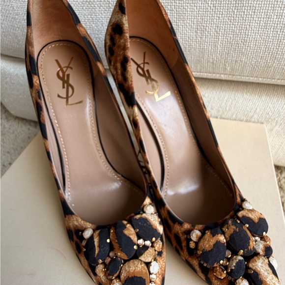 Yves Saint Laurent Leopard Print Jeweled Pointed Toe Pumps - Picture 4 of 10